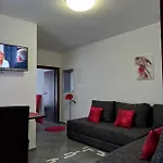 Konukevi Garfild 4*