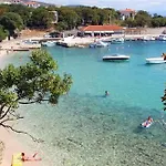 Konukevi Garfild 4*
