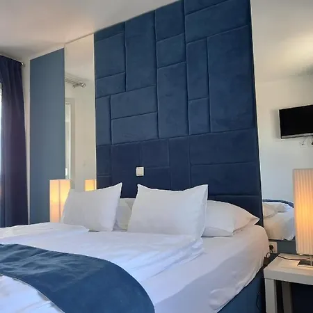 Garfild Guest house