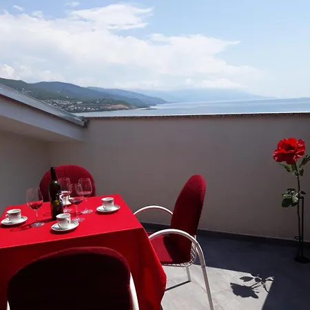 Garfild 4* Novi Vinodolski