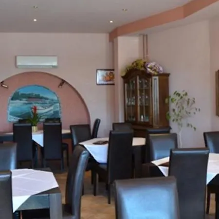 Guest house Garfild