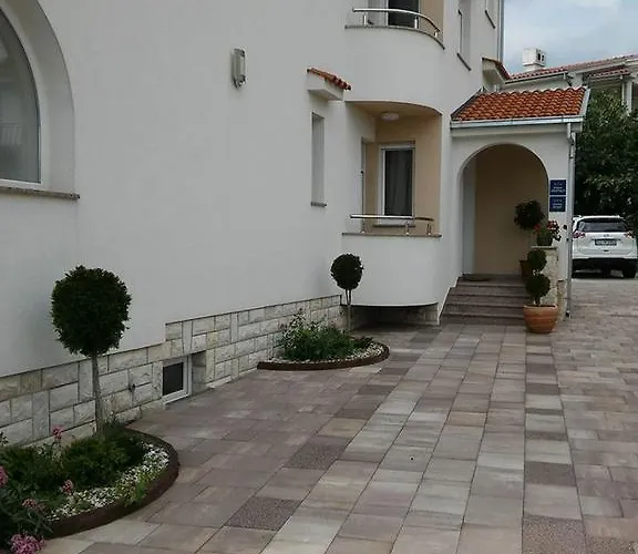 Pensión Garfild